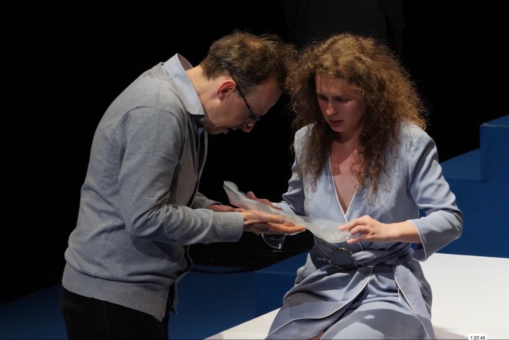 Le Voyage d'Alice en Suisse © Hélène Gardere