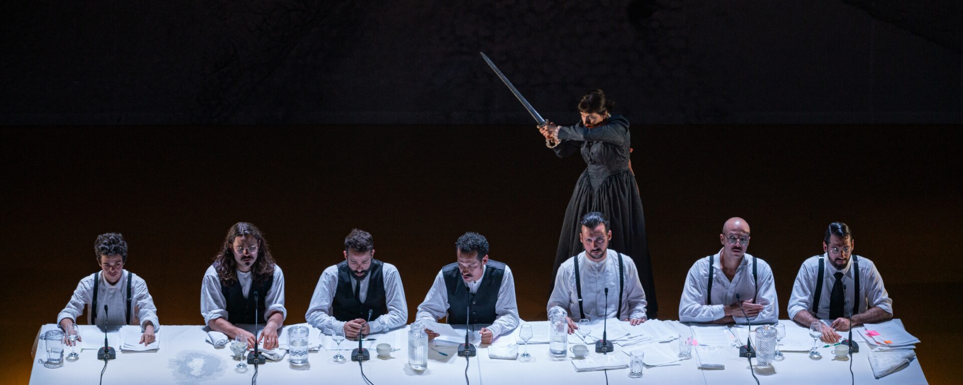 The Brotherhood, de Carolina Bianchi et Cara de Cavalo