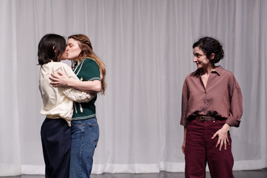 L'Incandesente et le Gang des cracheuses de sang