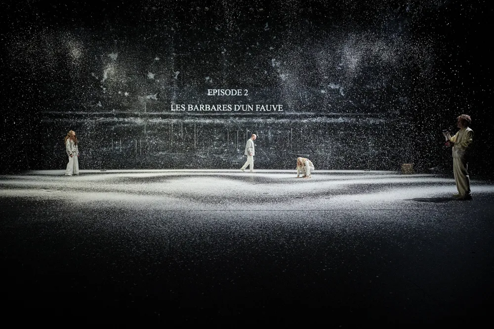 Manières d'être vivant, de Baptiste Morizot, mis en scène par Clara Hédouin